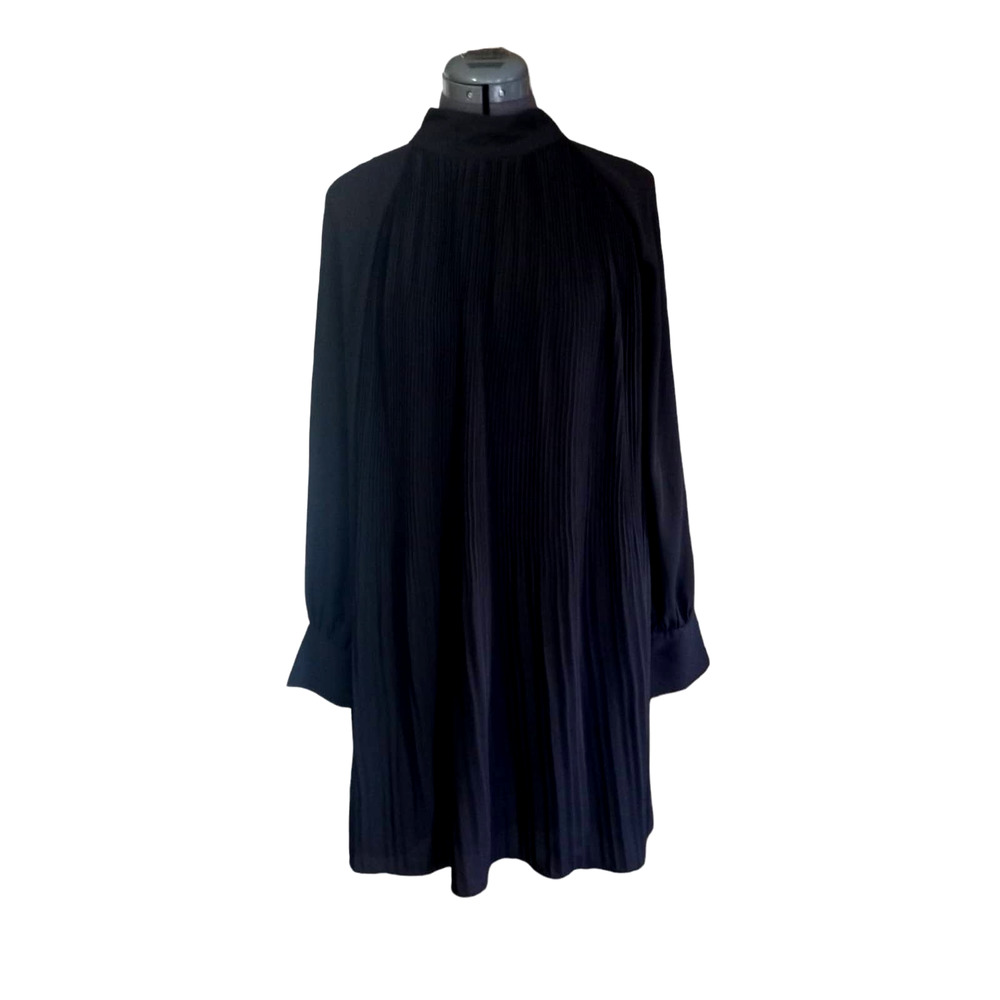 H & M blk pleated long sleeve lined knee length dress, Med